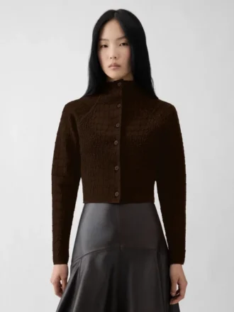Die Scala-Strickjacke Strickjacke mit hohem Kragen