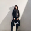 Die Schultertasche Bisou Perle mit Perlenverzierung